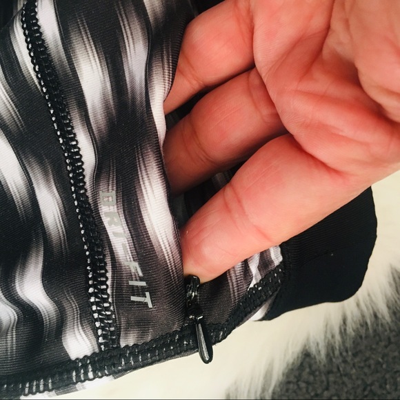 Nike Dry fit leggings - Picture 5 of 9